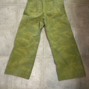 Anthropology Pilcro Skipper Jeans 29 Waist Light Olive Green subtle camouflage